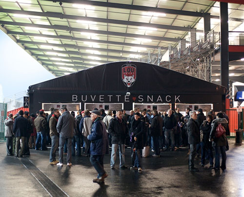 Réalisation espace buvette pour le lou rugby