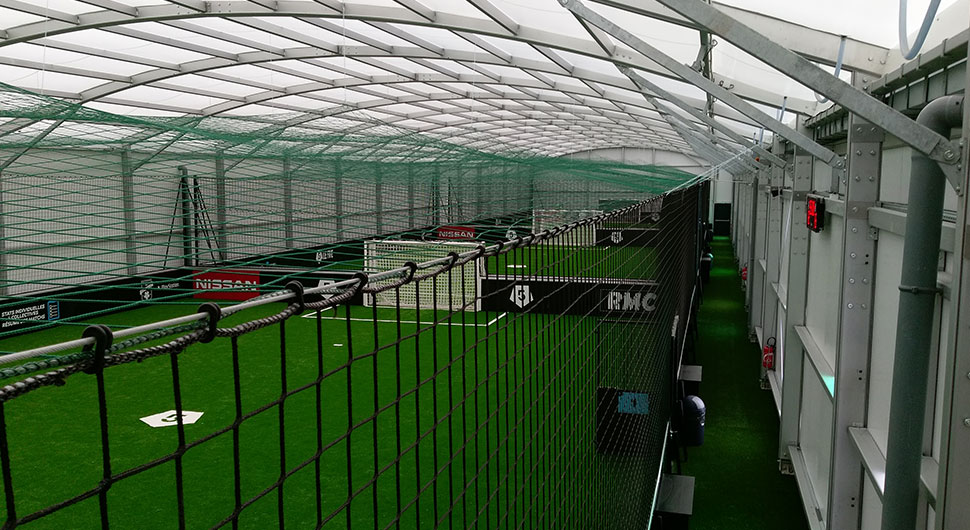 Construction d'un batiment de foot 5x5